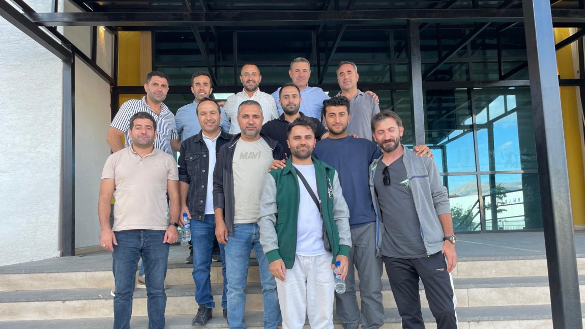 CUMHURİYET ORTAOKULUNDAN ANLAMLI ZİYARET